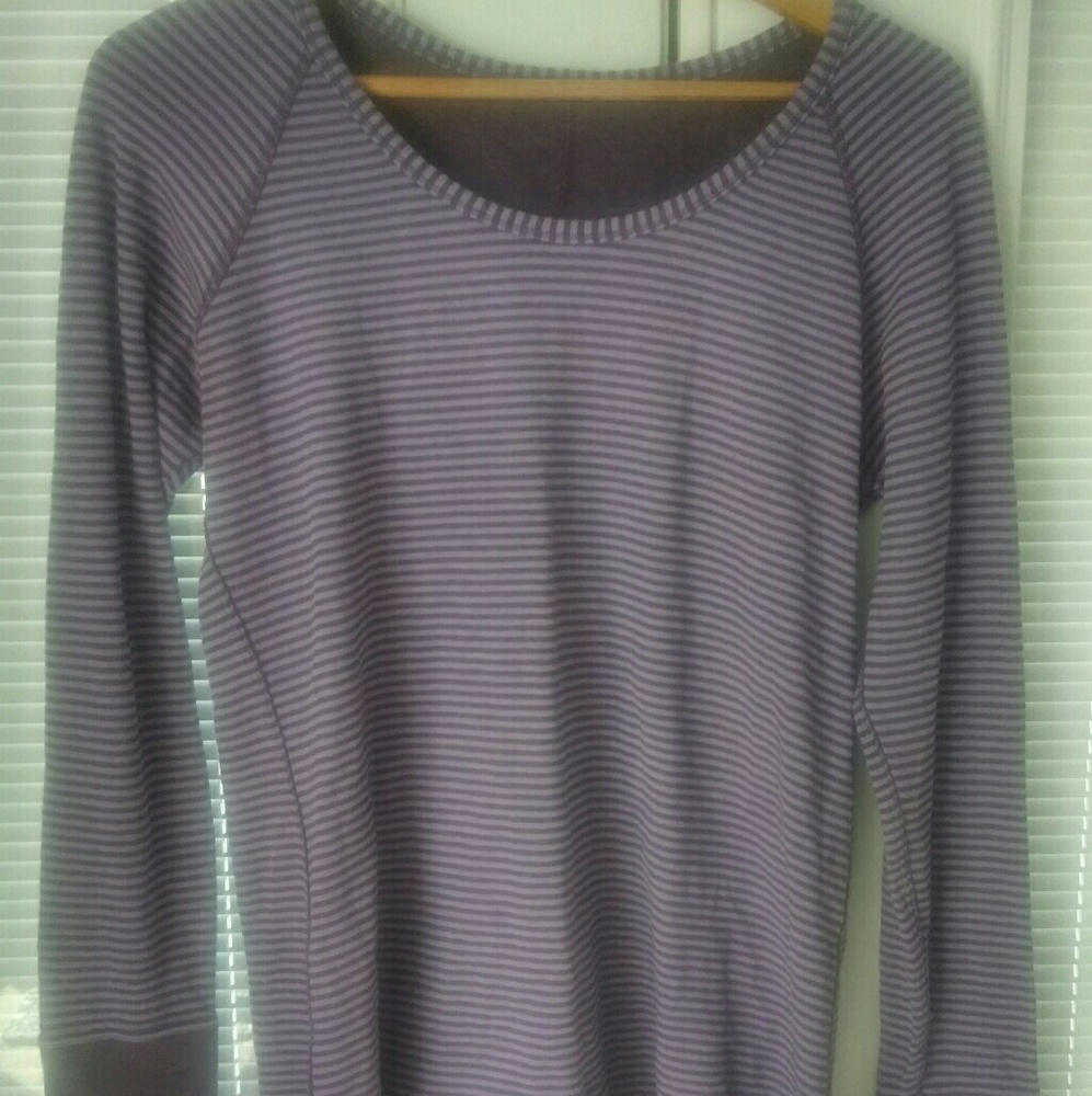 Lululemon reversible shirt